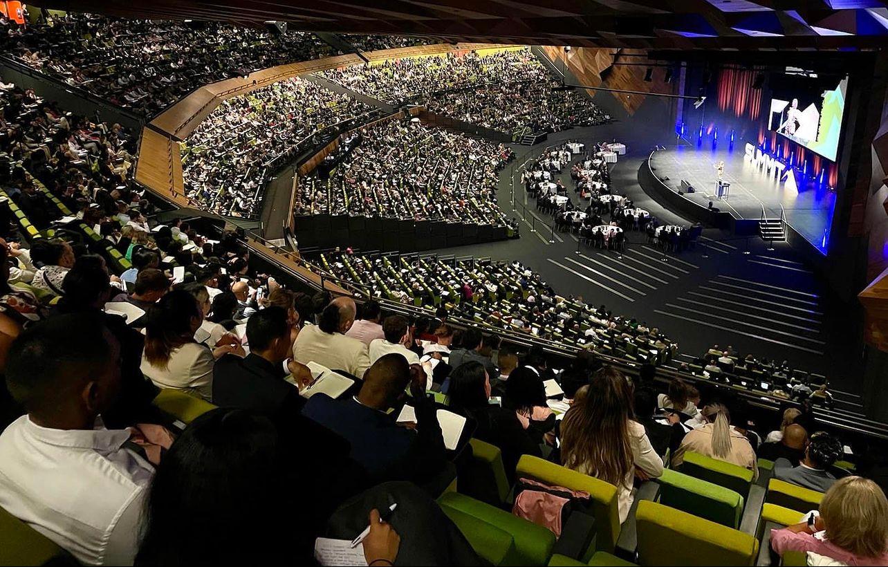 Live audience experience